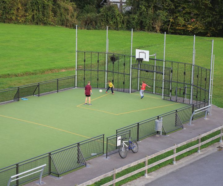 10 Tour De Terrain De Foot En Km