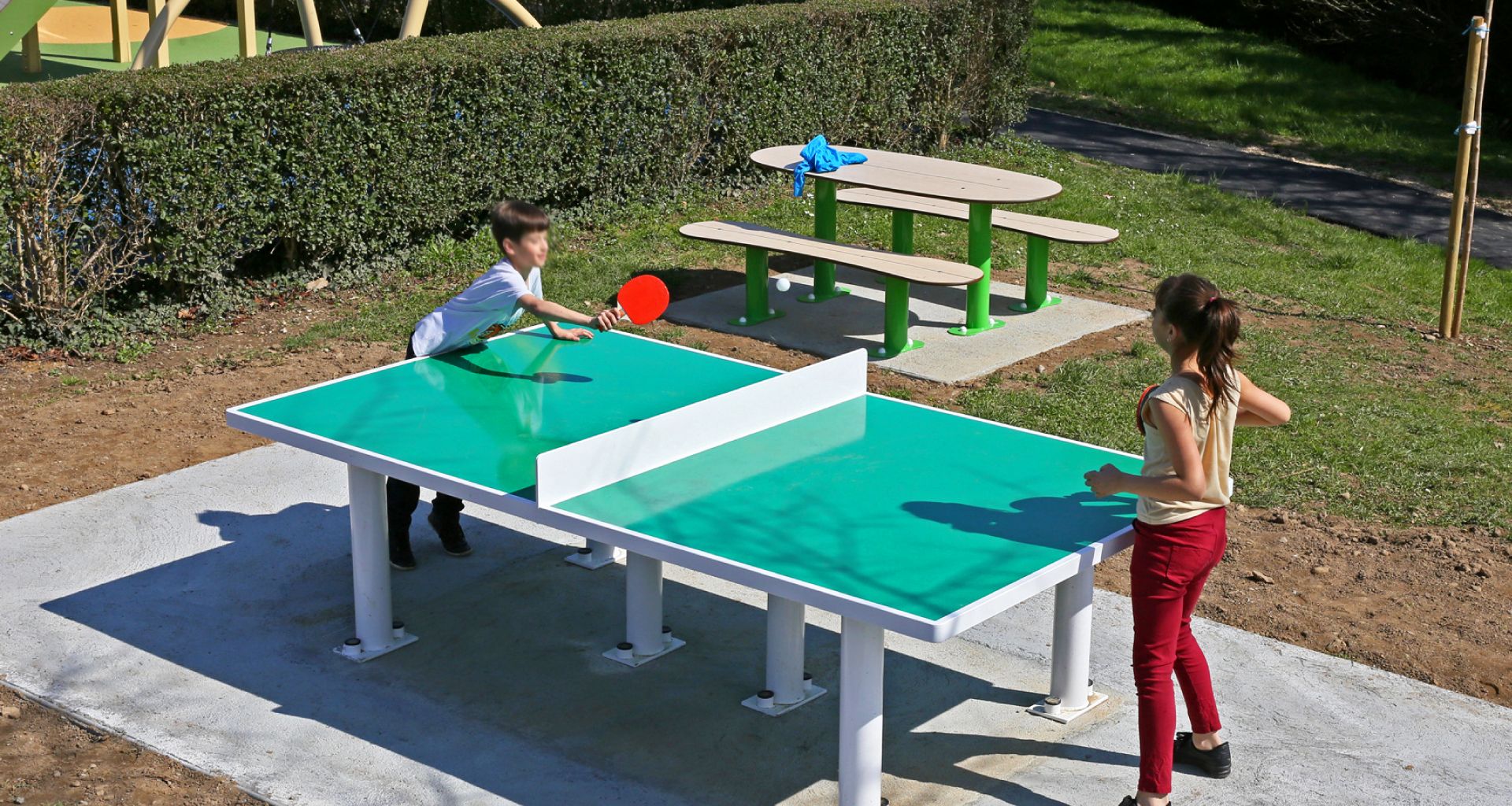 Table ping-pong extérieur PARK - Direct Jeux –Direct Urbain – L'écho  technique